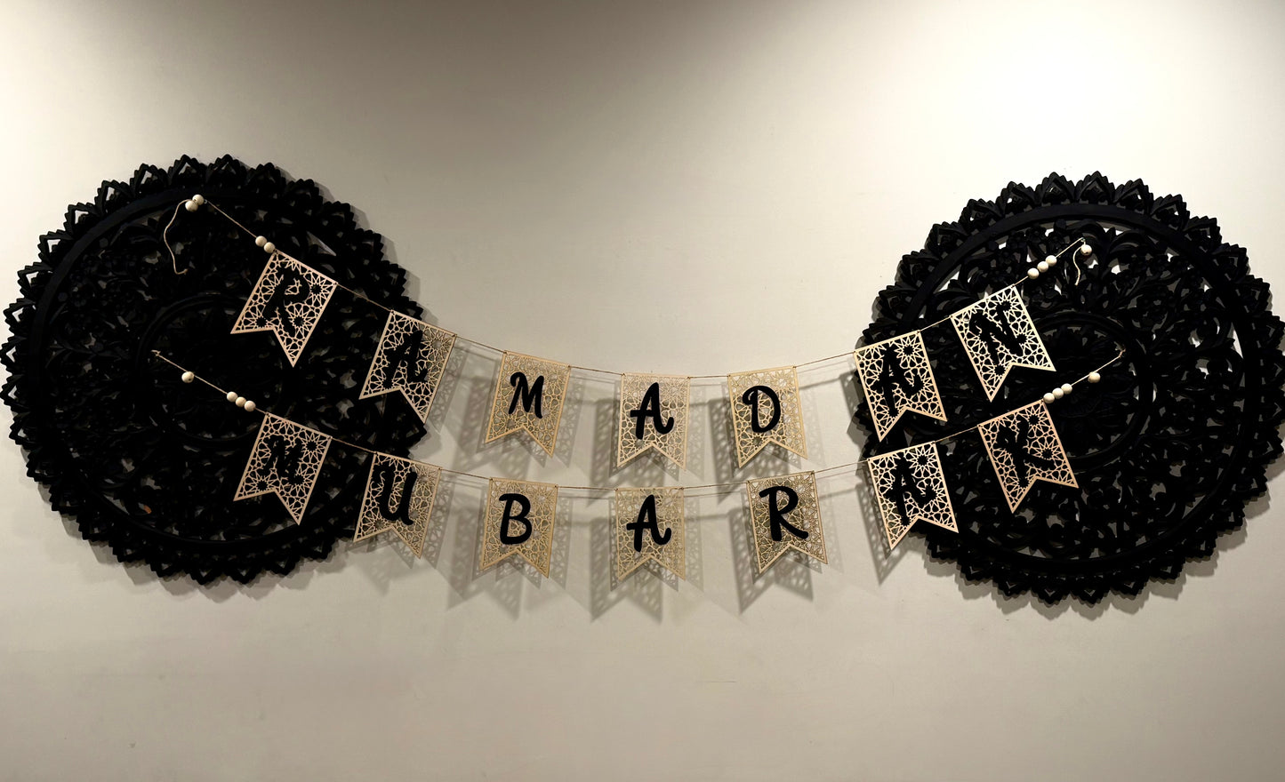 2 Pcs Wooden Ramadan Mubarak Banner