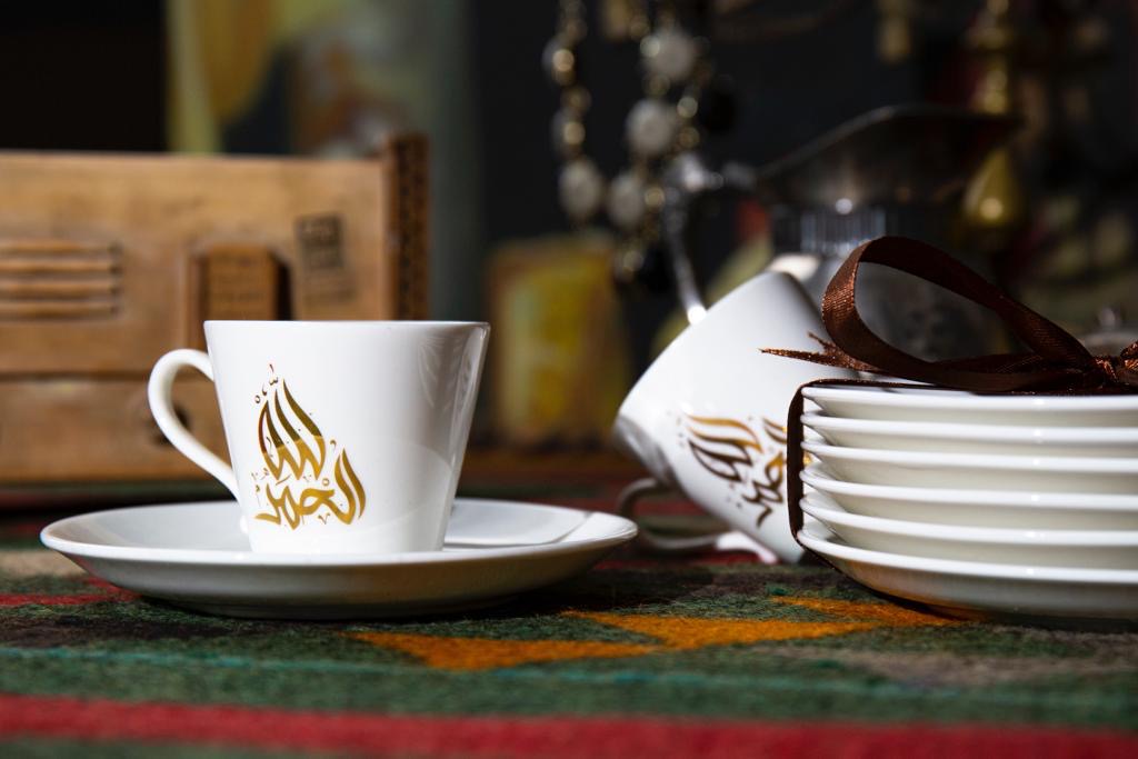 Beit Al-Turath Set of 6 Turkish Coffee Cups - Handmade, Gold Plated with Arabic Calligraphy