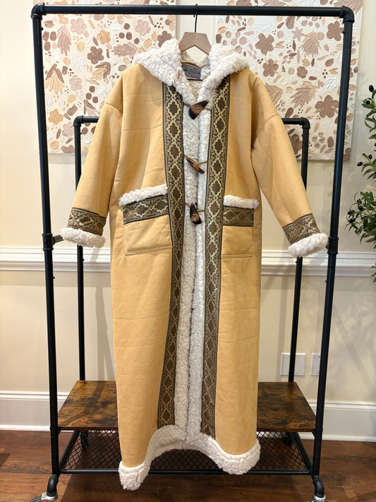 Women's Yellow and White Khaleeji Farwa/Abaya with Embroidery and Hood - Warm Winter Coat