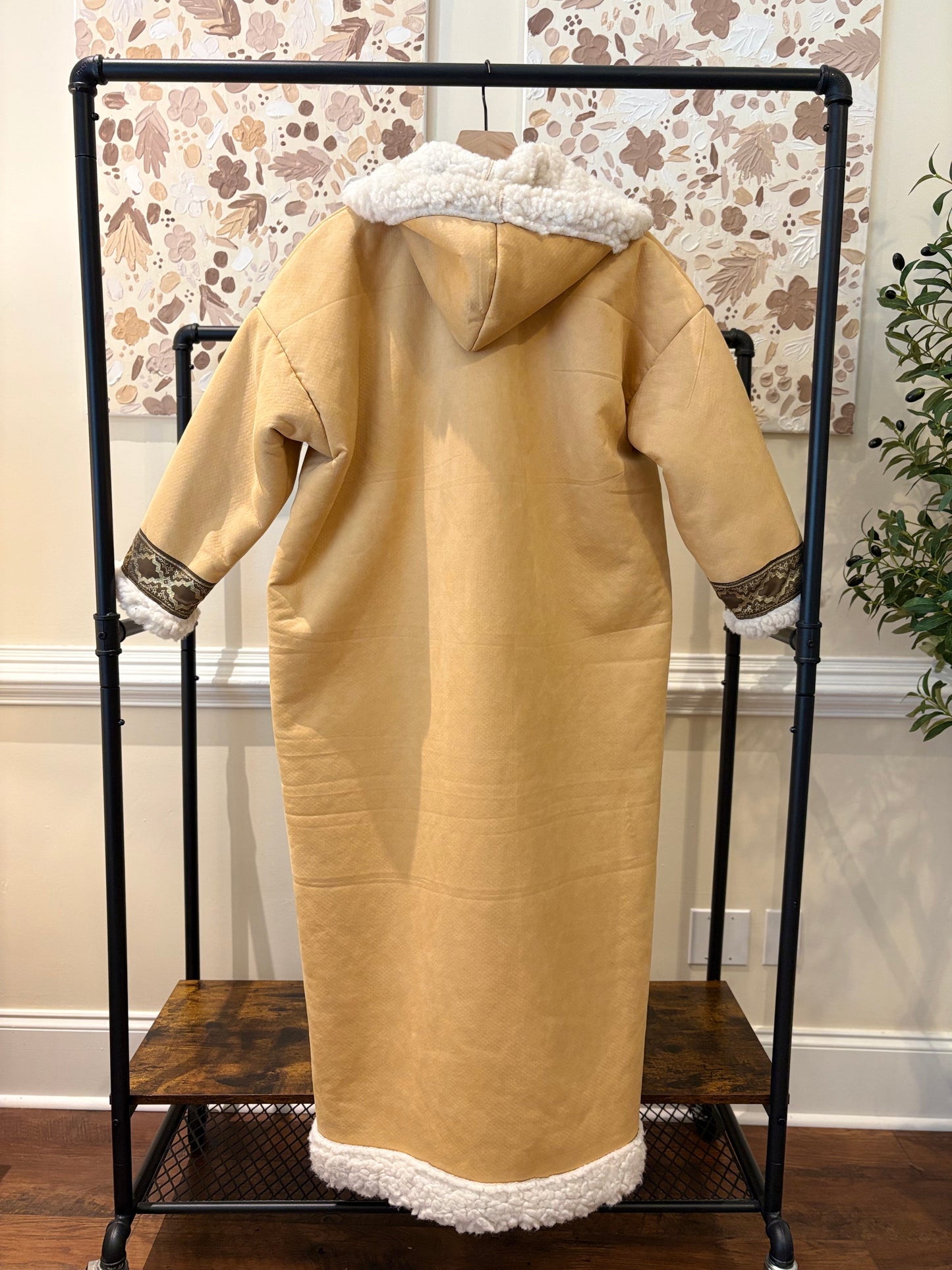 Women's Yellow and White Khaleeji Farwa/Abaya with Embroidery and Hood - Warm Winter Coat